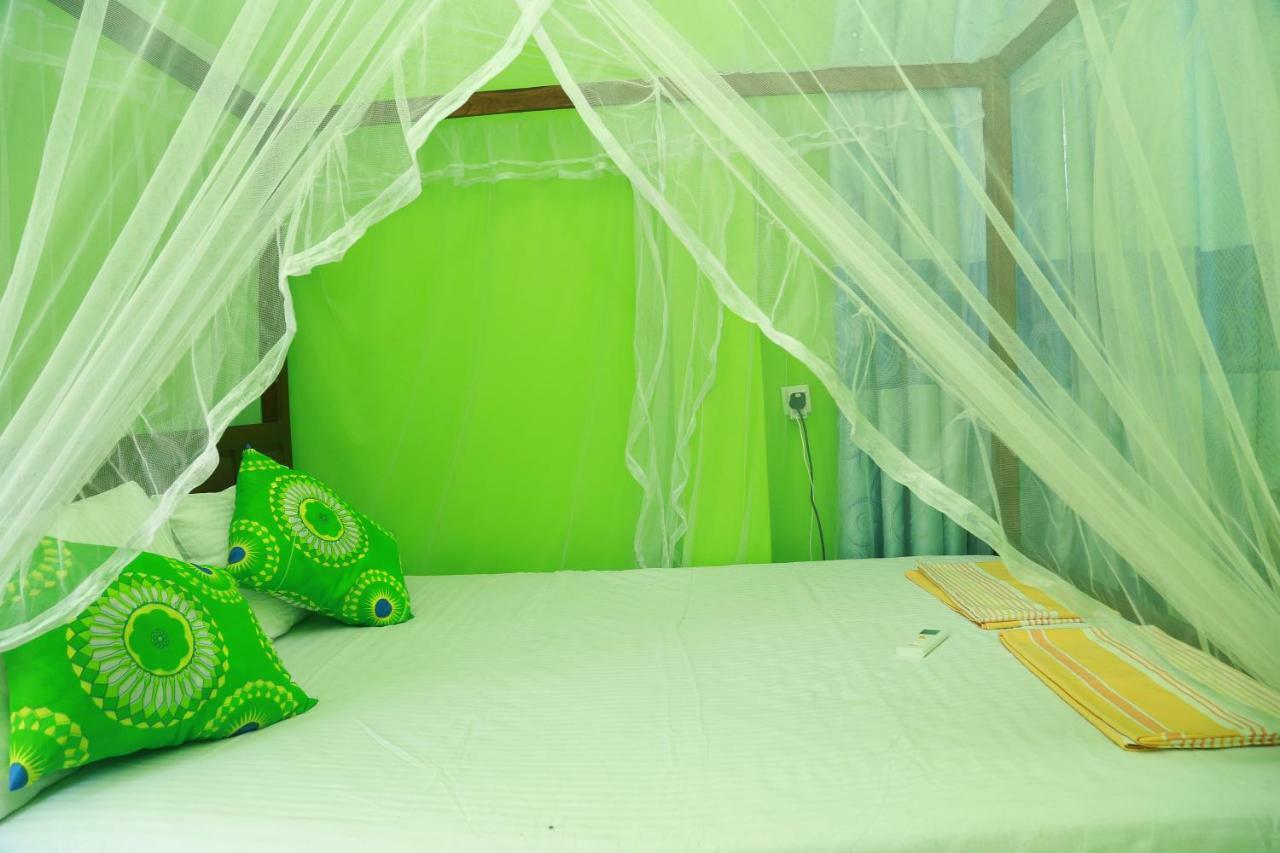 Coconut Hill Homestay Mirissa Exterior foto